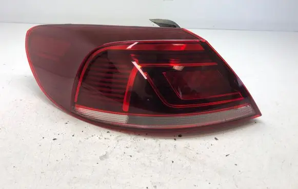 Volkswagen PASSAT CC Rear/tail lights 3C8945207AA 81170102