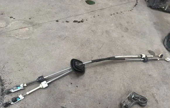 Opel Astra K Gear shift cable linkage 55512304