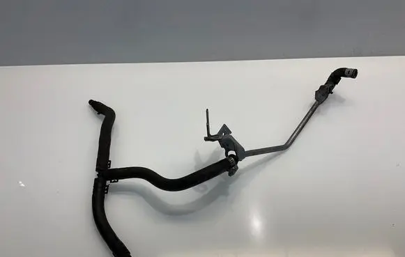 Mercedes-Benz GLK (X204) Engine coolant pipe/hose A2045010325 DBL825140 2045010325