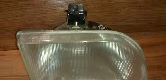 Ford Fiesta Headlight/headlamp 02449r20