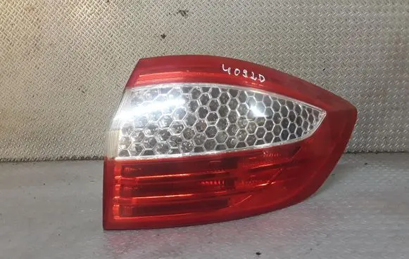Ford Mondeo MK IV Rear/tail lights
