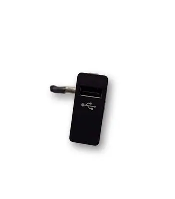 BMW 1 F52 USB socket connector 84106820397 6820397