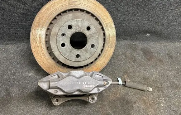 Chevrolet Camaro Rear brake caliper 23399521