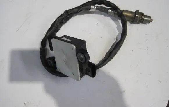BMW X2 F39 Lambda probe sensor 8596295