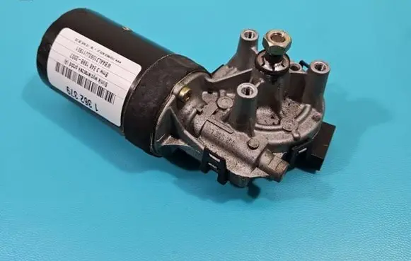 BMW 3 E46 Wiper motor 0390241355 IMPRK1362379