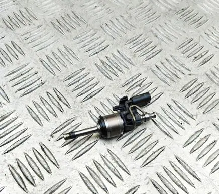 Volkswagen T-Roc Fuel injector 05C906036