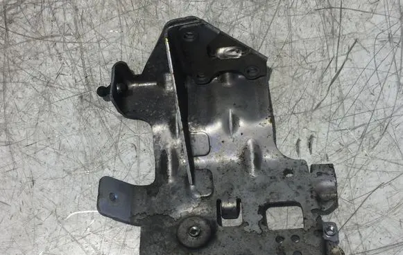 Mercedes-Benz Sprinter W906 Bracket in trunk/boot A6510900741