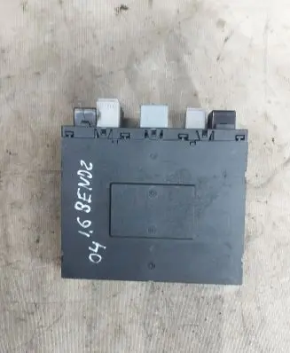 Volkswagen Touran I Comfort/convenience module 1K0937049B F005V0021 H267S0302