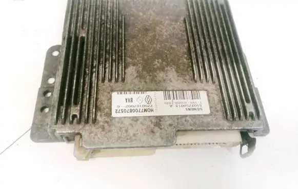 Renault Megane I Engine control unit/module h0m7700870572 7700107002-g