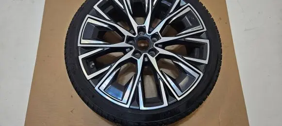 BMW i4 R20 alloy rim 8747311