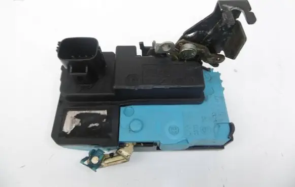 Volvo XC90 Front door lock