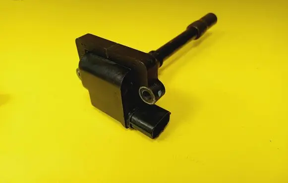 Mitsubishi Carisma High voltage ignition coil FK0138