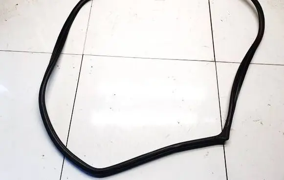 Mazda CX-7 Rubber seal rear door 