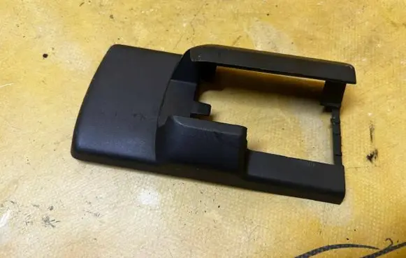 Mercedes-Benz GL X166 Front passenger seat rail trim A1669191400