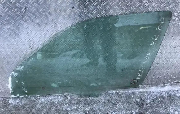 Peugeot 406 Front door window glass four-door