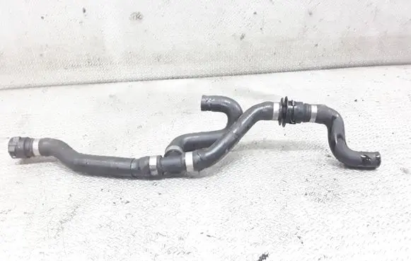 BMW 5 E39 Engine coolant pipe/hose