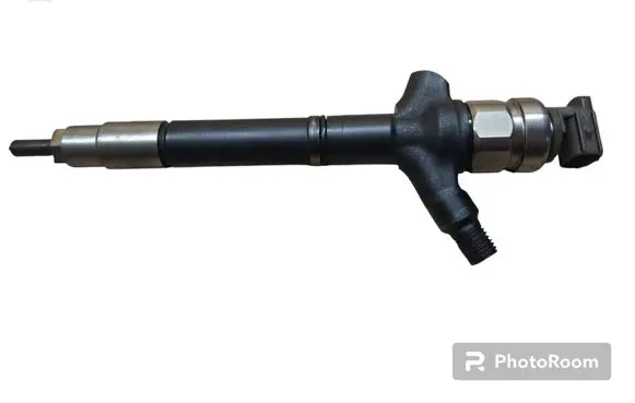 Toyota Avensis T250 Fuel injector 236700R050