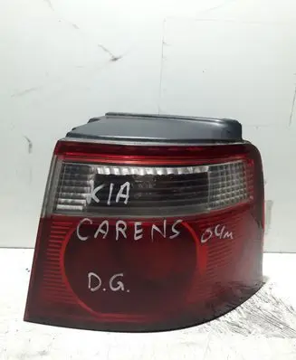 KIA Carens I Rear/tail lights