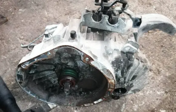 Mercedes-Benz A W169 Manual 5 speed gearbox 716522