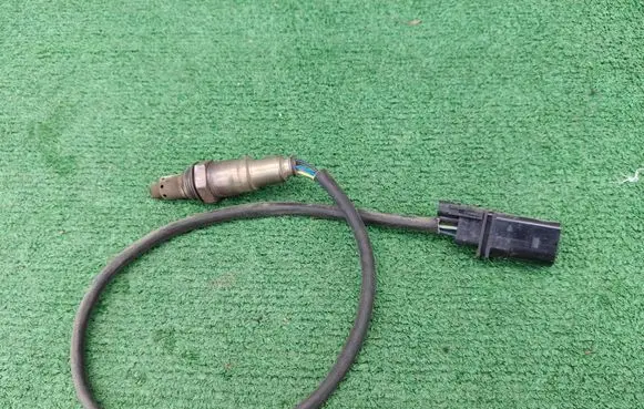 Audi Q2 - Lambda probe sensor 04E906262GH