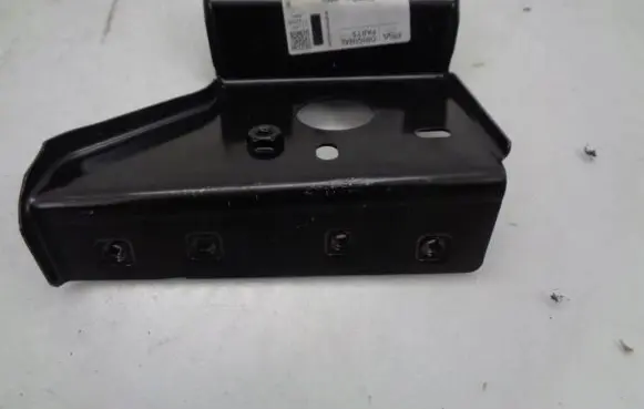 Citroen Berlingo Fender mounting bracket 784665
