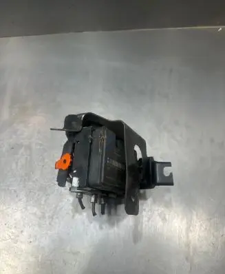 Suzuki Swift I ABS Pump 06210908133 RDU7V1560 00403927
