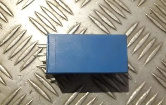 BMW 5 E39 Other relay 1383417