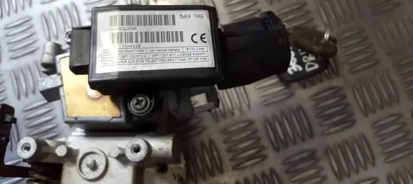 Chrysler 300M Ignition lock 5WK4786E P04698325AC