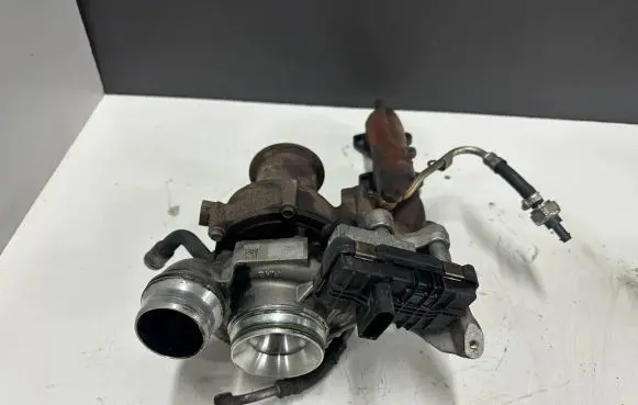 BMW 5 F10 F11 Turbo 851947504E 13073000164 4933500640