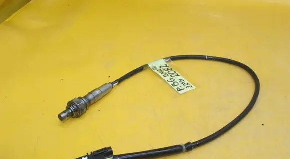 Volkswagen PASSAT B6 Lambda probe sensor 03G906262B