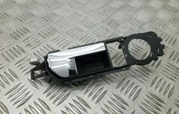 Volkswagen Touareg I Front door interior handle 7L6837114