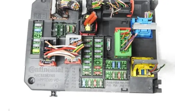Citroen DS4 Fuse module 9665547480 S180121003H BSIQ0300