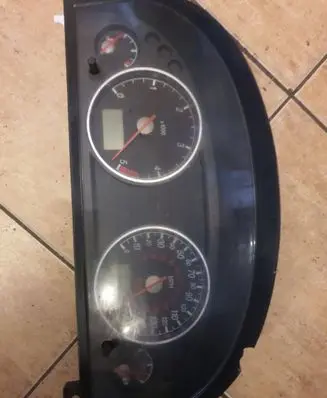 Ford Mondeo Mk III Speedometer (instrument cluster) 1S7F108412 44ZU18 6620