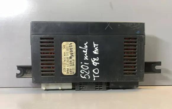 BMW 5 E39 Light module LCM 8377837