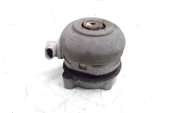 Audi A8 S8 D3 4E Engine mount bracket 4E0199381EM