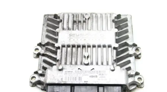 Ford Focus Engine control unit/module 6M5112A650YB