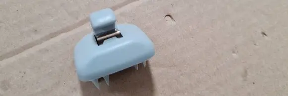 Sun visor clip/hook/bracket