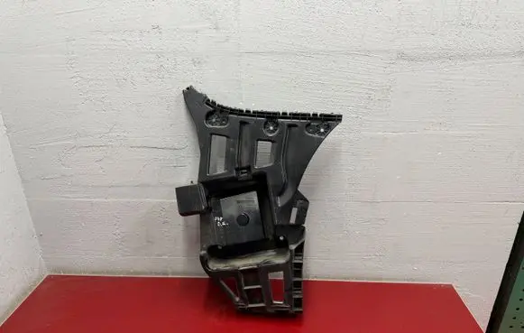 BMW X1 F48 F49 Bumper support mounting bracket corner 7332318 51127332318