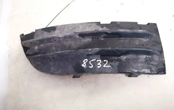 Volvo C30 Front bumper lower grill 30657198