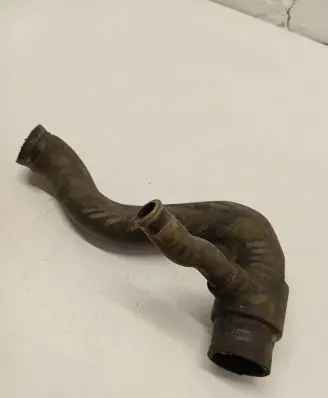 Mercedes-Benz Sprinter W901 W902 W903 W904 Engine coolant pipe/hose 901501282
