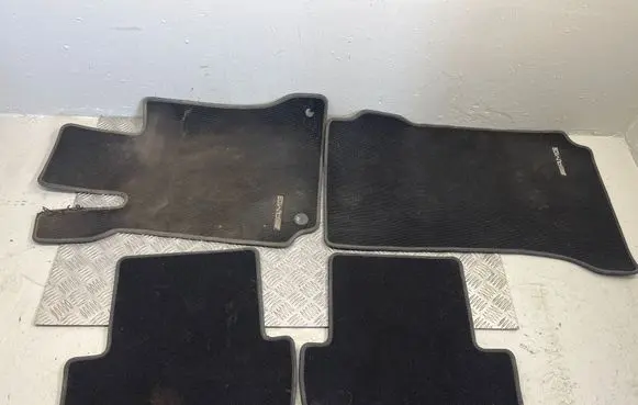 Mercedes-Benz C W204 Car floor mat set 