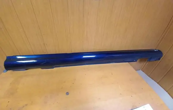Mercedes-Benz C AMG W204 Front sill (body part) A2046981454