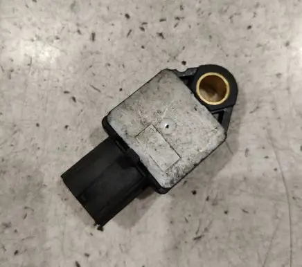 Peugeot 4007 Airbag deployment crash/impact sensor