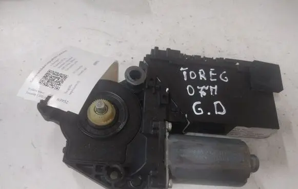 Volkswagen Touareg I Rear door window regulator motor 7L6959704 3D0959794E