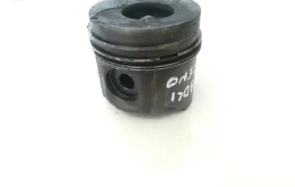Renault Megane II Piston 