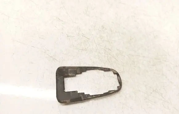 Toyota Avensis Verso Loading door cover/cap