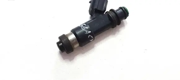 Subaru Legacy Fuel injector 182022917