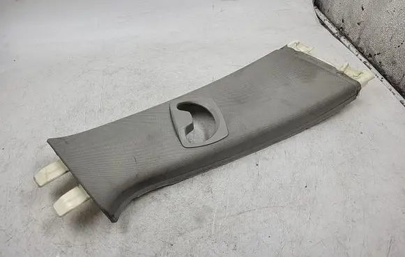 BMW 3 E90 E91 (B) pillar trim (top) 