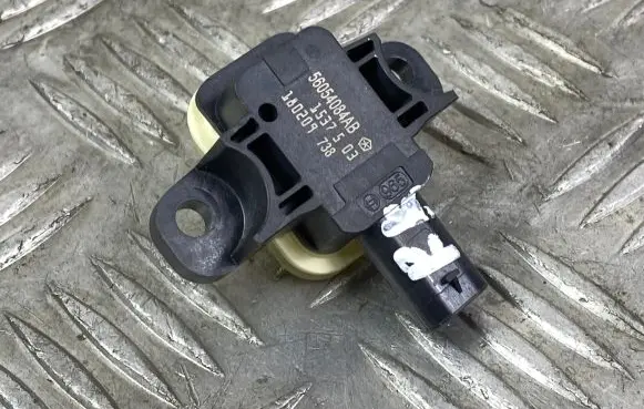 Jeep Grand Cherokee Airbag deployment crash/impact sensor 56054084AB