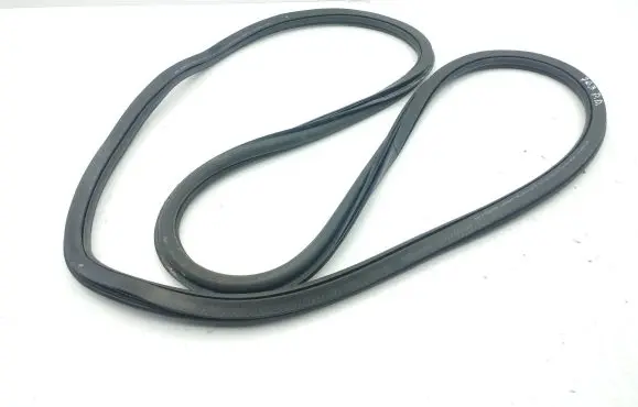 Audi Q2 - Front door rubber seal